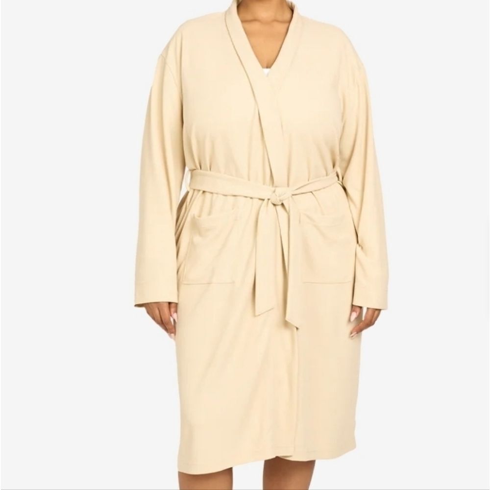 Line and Dot Waffle Knit Robe Tie Waist Pockets Tan Size Plus - Fits 18-22